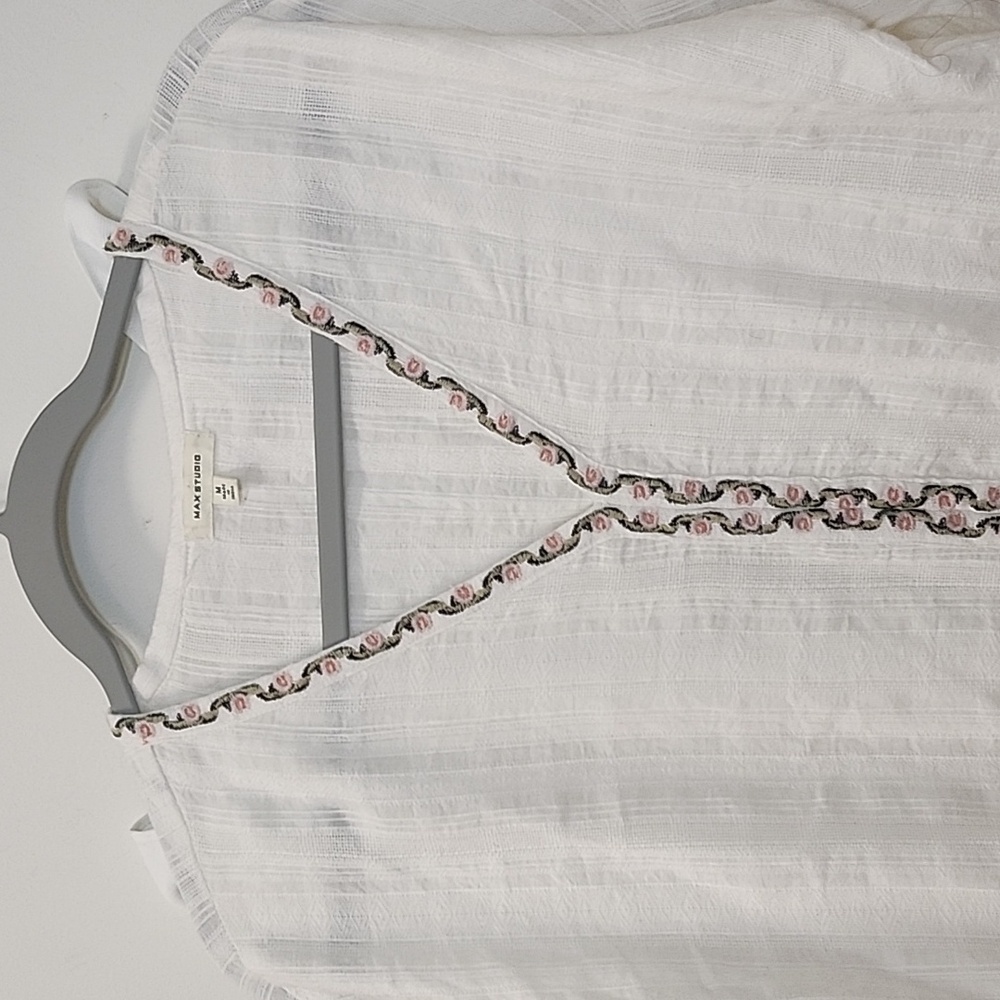 Max Studio peasant embroidered boho blouse ASO Bella Swan Sz Med - Picture 8 of 16